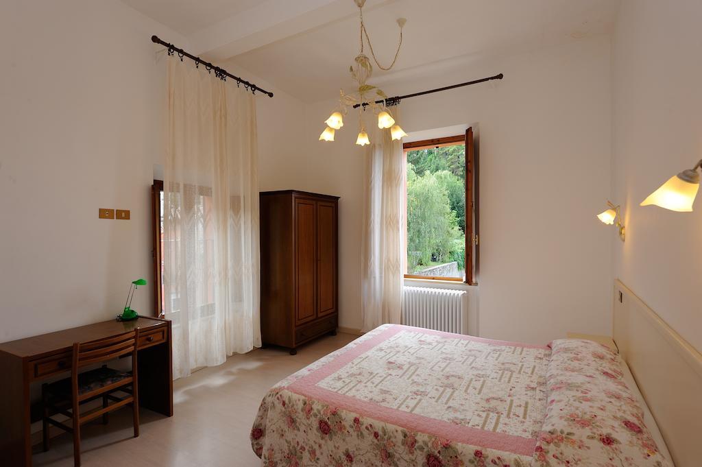 Hotel San Sebastiano Perugia Oda fotoğraf